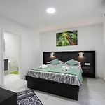 Stars Hill With Heating Pool And Jacuzzi - Makarska Villa *
