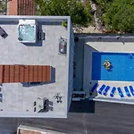 Stars Hill With Heating Pool And Jacuzzi - Makarska *
