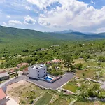 Stars Hill With Heating Pool And Jacuzzi - Makarska Villa