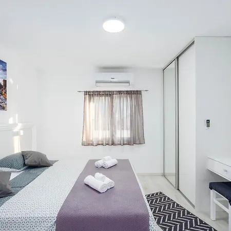 Stars Hill With Heating Pool And Jacuzzi - Makarska Slivno (Split-Dalmatia)